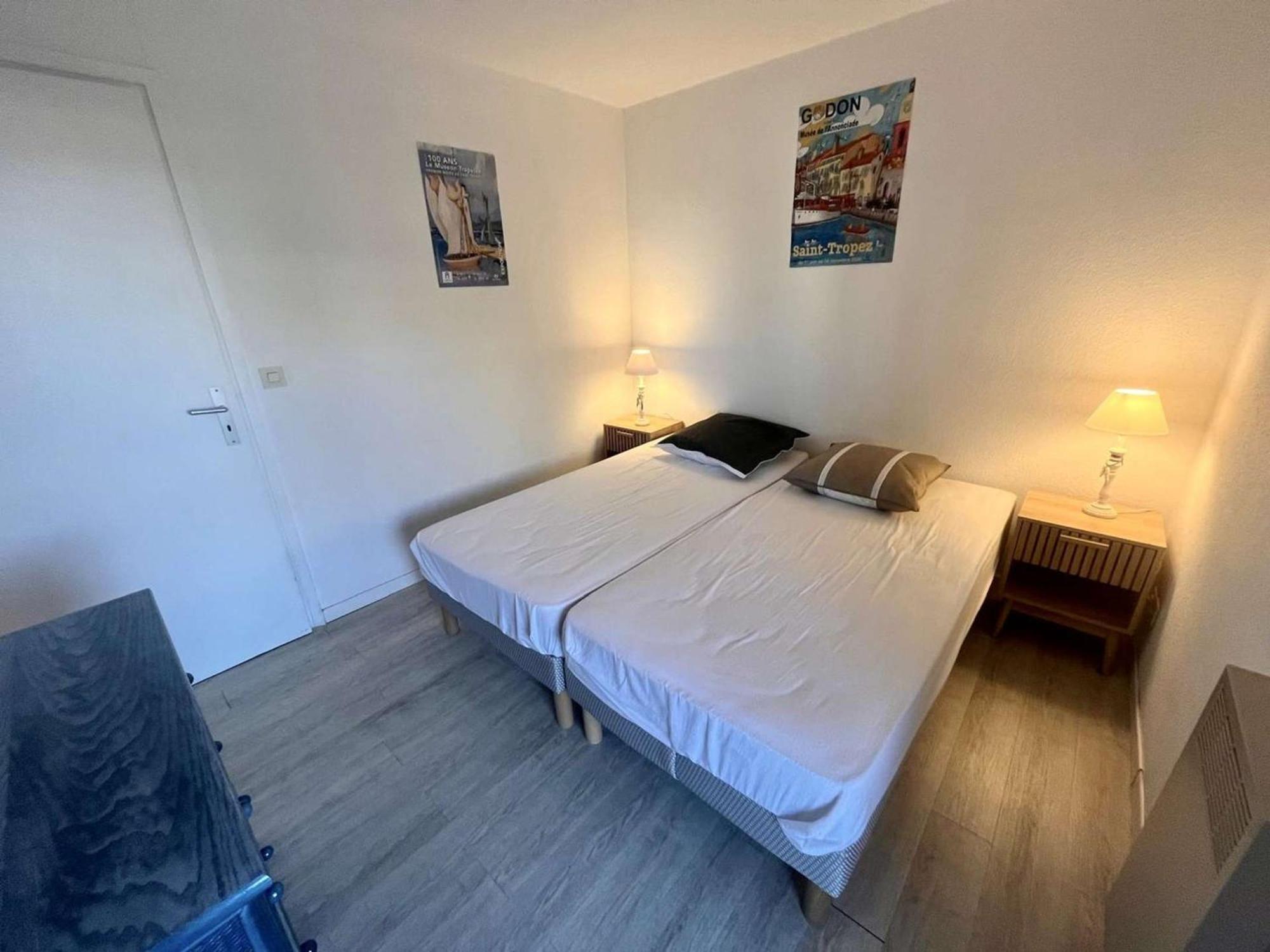 Appartement 2P, 4 Couchages, Terrasse Et Salon De Jardin A 200M De La Plage, Frejus - Fr-1-226A-22 Kültér fotó